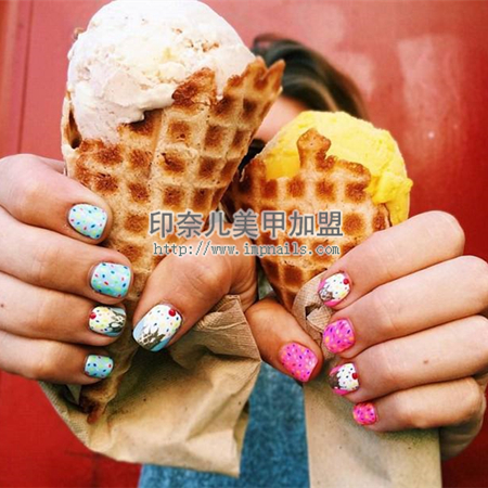 ylzx美甲丨夏日与冰淇淋美甲更配!凹造型必备7款美甲款式图片 ylzx美甲丨夏日与冰淇淋美甲更配!凹造型必备7款美甲款式图片
