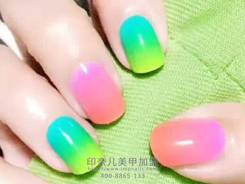 ylzx美甲丨糖果色渐变个性美甲图片美甲加盟,美甲培训,美甲图片,美甲教程