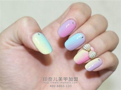 美甲加盟,美甲培训,美甲图片,美甲教程ylzx美甲丨糖果色渐变个性美甲图片