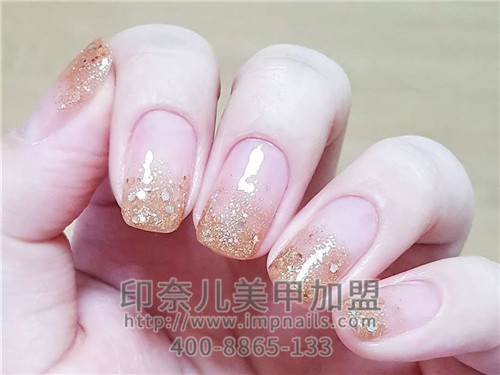 招财运,金色美甲,美甲款式,脱贫 招财运,金色美甲,美甲款式,脱贫